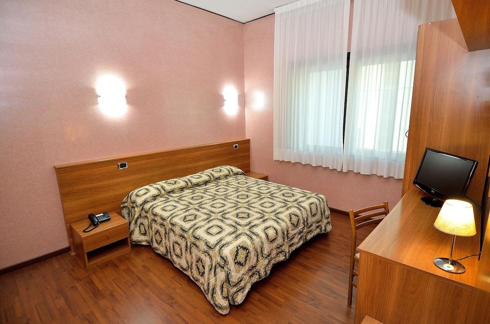 Hotel Nuova Mestre Eksteriør bilde
